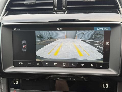 Jaguar F-Pace 2.0 F-PACE R-Sport AWD D Auto 4WD 5dr 4