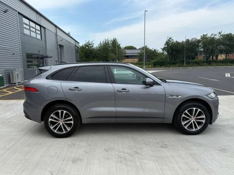 Jaguar F-Pace 2.0 F-PACE R-Sport AWD D Auto 4WD 5dr 14