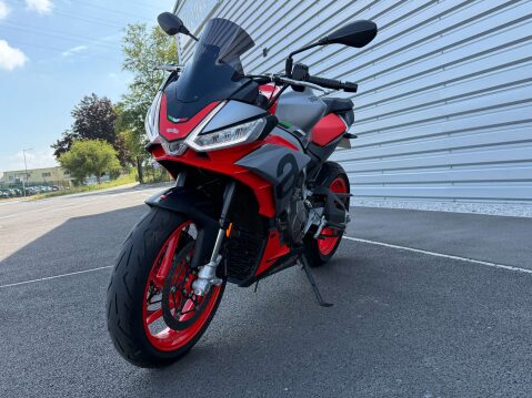 Aprilia Tuono 660 0.7 Tuono 660 8