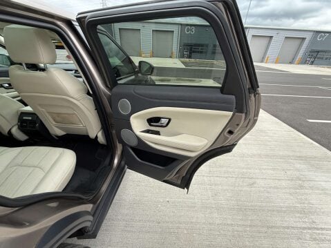 Land Rover Range Rover Evoque 2.0 Range Rover Evoque HSE Dynamic TD4 Auto 4WD 5dr 31
