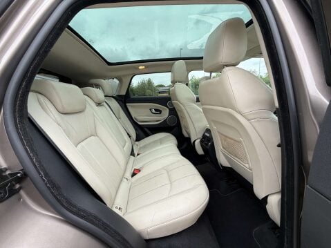 Land Rover Range Rover Evoque 2.0 Range Rover Evoque HSE Dynamic TD4 Auto 4WD 5dr 32