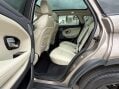 Land Rover Range Rover Evoque 2.0 Range Rover Evoque HSE Dynamic TD4 Auto 4WD 5dr 40