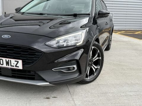 Ford Focus 1.0 Focus Active X 5dr 3