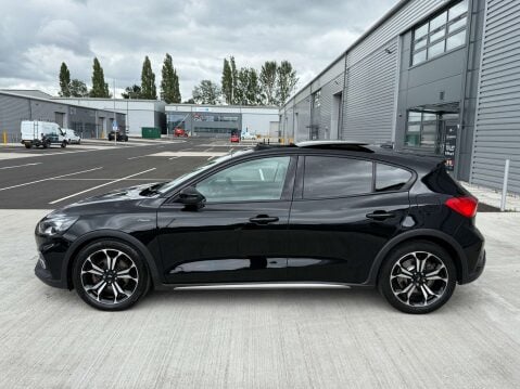 Ford Focus 1.0 Focus Active X 5dr 8