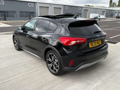 Ford Focus 1.0 Focus Active X 5dr 11
