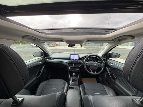 Ford Focus 1.0 Focus Active X 5dr 26