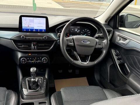 Ford Focus 1.0 Focus Active X 5dr 29