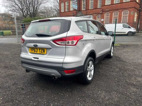 Ford Kuga 2.0 TDCi Zetec 2WD Euro 5 5dr 9