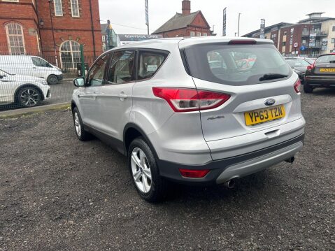 Ford Kuga 2.0 TDCi Zetec 2WD Euro 5 5dr 4