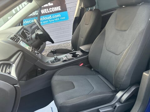 Ford Mondeo 2.0 TDCi Titanium Euro 6 (s/s) 5dr 11