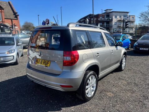 Skoda Yeti 2.0 TDI S Euro 5 5dr 8