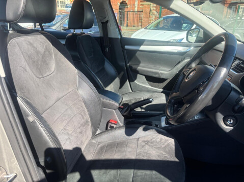 Skoda Octavia 1.4 TSI Elegance Euro 5 (s/s) 5dr 11