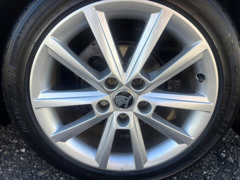 Skoda Octavia 1.4 TSI Elegance Euro 5 (s/s) 5dr 23