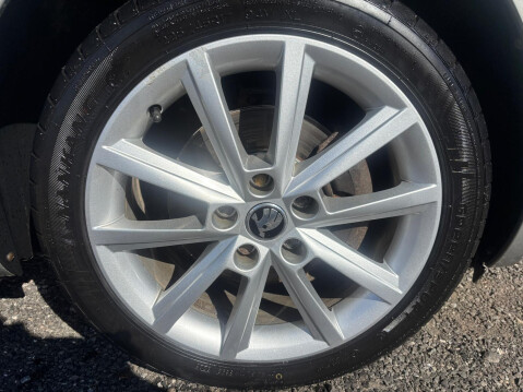 Skoda Octavia 1.4 TSI Elegance Euro 5 (s/s) 5dr 25