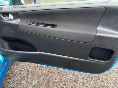 Peugeot 207 1.4 Sportium Euro 5 3dr 16