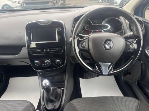 Renault Clio 1.5 dCi Dynamique MediaNav Euro 5 (s/s) 5dr 21