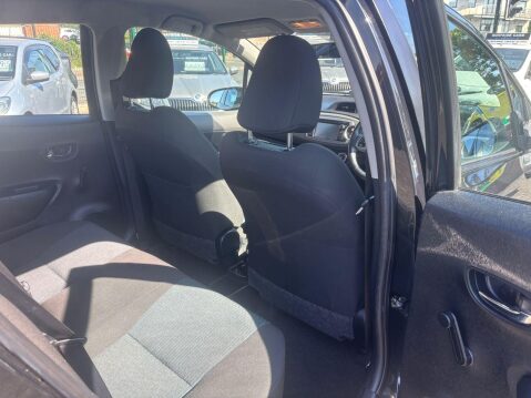 Toyota Yaris 1.33 Dual VVT-i TR Euro 5 5dr 14