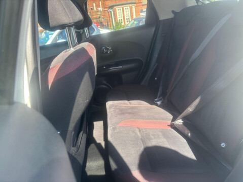 Nissan Juke 1.6 n-tec Euro 5 5dr (17in Alloy) 15
