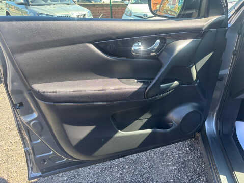 Nissan Qashqai 1.2 DIG-T Acenta Premium 2WD Euro 5 (s/s) 5dr 19