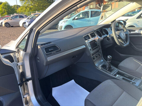 Volkswagen Golf 1.6 TDI BlueMotion Tech S Euro 5 (s/s) 5dr 11