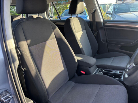 Volkswagen Golf 1.6 TDI BlueMotion Tech S Euro 5 (s/s) 5dr 13