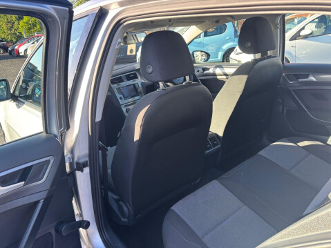 Volkswagen Golf 1.6 TDI BlueMotion Tech S Euro 5 (s/s) 5dr 20