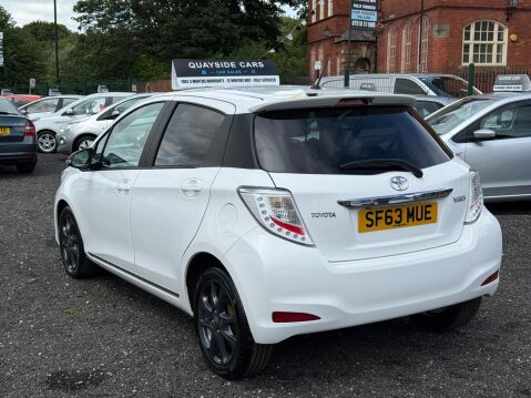 Toyota Yaris 1.33 Dual VVT-i Trend Euro 5 5dr 4