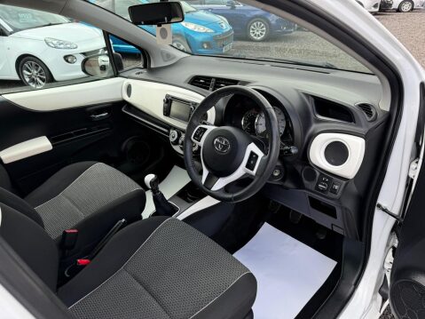 Toyota Yaris 1.33 Dual VVT-i Trend Euro 5 5dr 10
