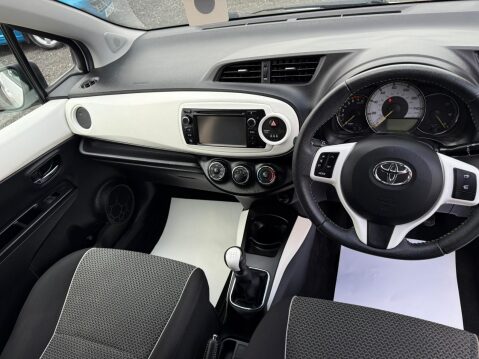 Toyota Yaris 1.33 Dual VVT-i Trend Euro 5 5dr 11