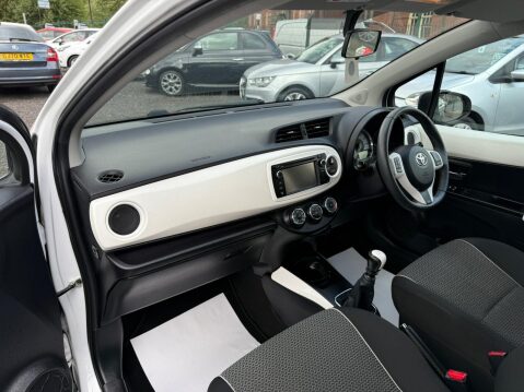 Toyota Yaris 1.33 Dual VVT-i Trend Euro 5 5dr 12