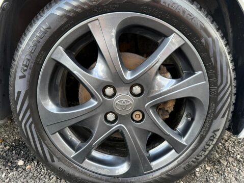 Toyota Yaris 1.33 Dual VVT-i Trend Euro 5 5dr 23