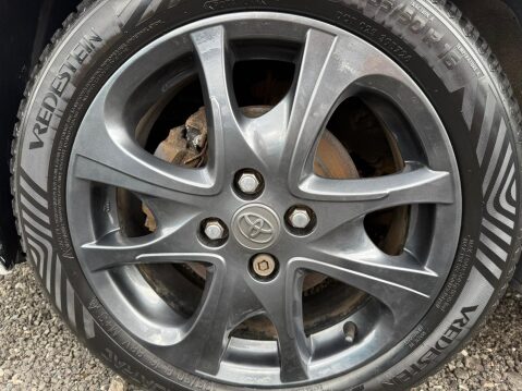Toyota Yaris 1.33 Dual VVT-i Trend Euro 5 5dr 25
