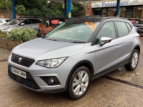 SEAT Arona TSI SE TECHNOLOGY