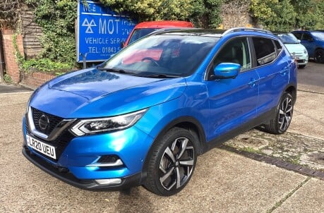 Nissan Qashqai DIG-T TEKNA DCT AUTOMATIC 1