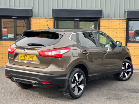 Nissan Qashqai 1.5 dCi N-Connecta 2WD Euro 6 (s/s) 5dr 14