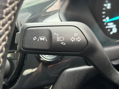 Ford Fiesta 1.0T EcoBoost ST-Line Euro 6 (s/s) 3dr 38