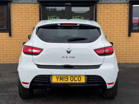 Renault Clio 0.9 TCe Iconic Euro 6 (s/s) 5dr 17