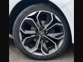 Renault Clio 0.9 TCe Iconic Euro 6 (s/s) 5dr 9