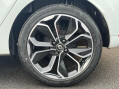 Renault Clio 0.9 TCe Iconic Euro 6 (s/s) 5dr 22