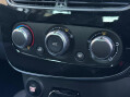 Renault Clio 0.9 TCe Iconic Euro 6 (s/s) 5dr 52