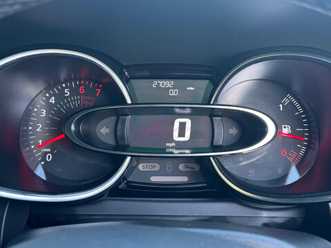 Renault Clio 0.9 TCe Iconic Euro 6 (s/s) 5dr 55