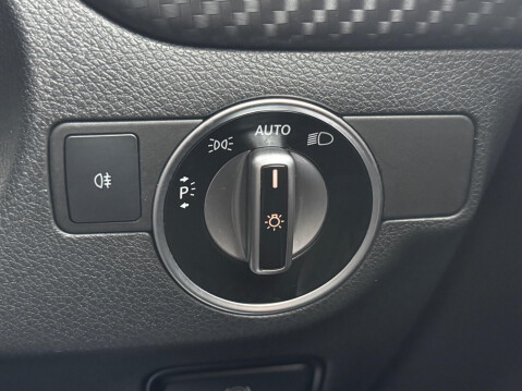 Mercedes-Benz A Class 2.1 A200d AMG Line (Premium) 7G-DCT Euro 6 (s/s) 5dr 59