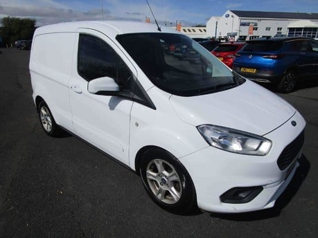 Ford Transit Courier 1.5 TDCi Limited L1 Euro 6 5dr