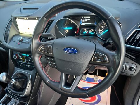 Ford Kuga 1.5 TDCi ST-Line Euro 6 (s/s) 5dr 35