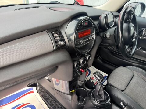 Mini Hatch 1.5 Cooper D Auto Euro 6 (s/s) 3dr 5