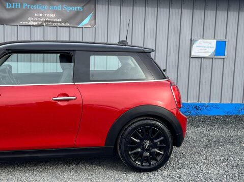 Mini Hatch 1.5 Cooper D Auto Euro 6 (s/s) 3dr 19