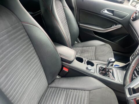 Mercedes-Benz A Class 1.5 A180 CDI AMG Sport Euro 5 (s/s) 5dr 29