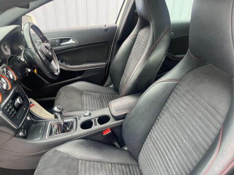 Mercedes-Benz A Class 1.5 A180 CDI AMG Sport Euro 5 (s/s) 5dr 30