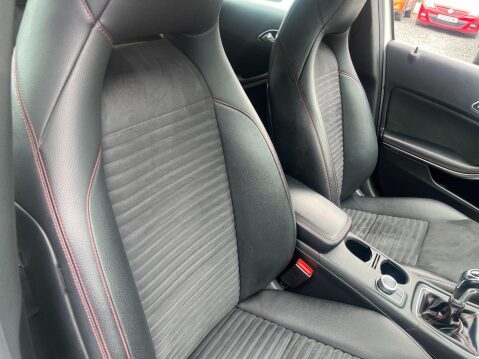 Mercedes-Benz A Class 1.5 A180 CDI AMG Sport Euro 5 (s/s) 5dr 39
