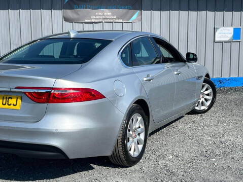 Jaguar XF 2.0d Prestige Auto Euro 6 (s/s) 4dr 27